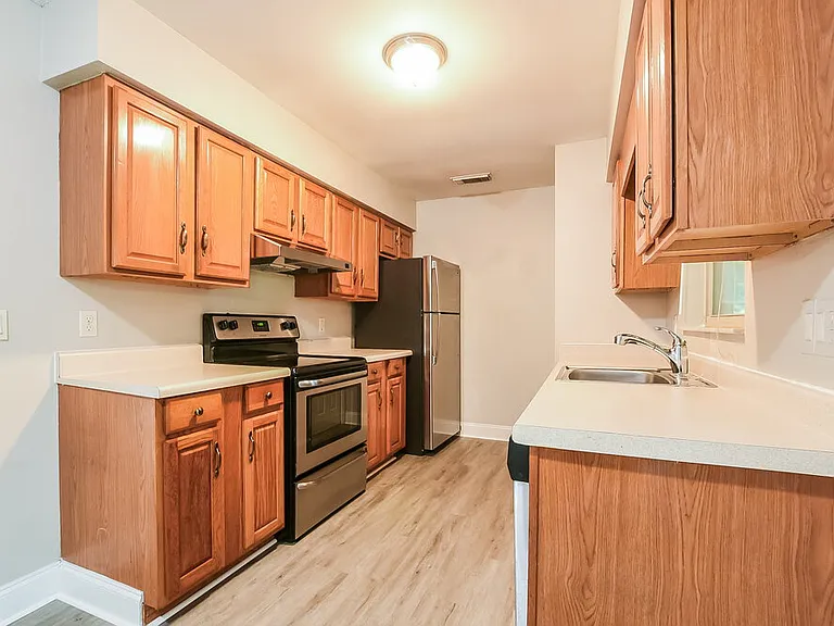 13900 Lena St — Photo 7