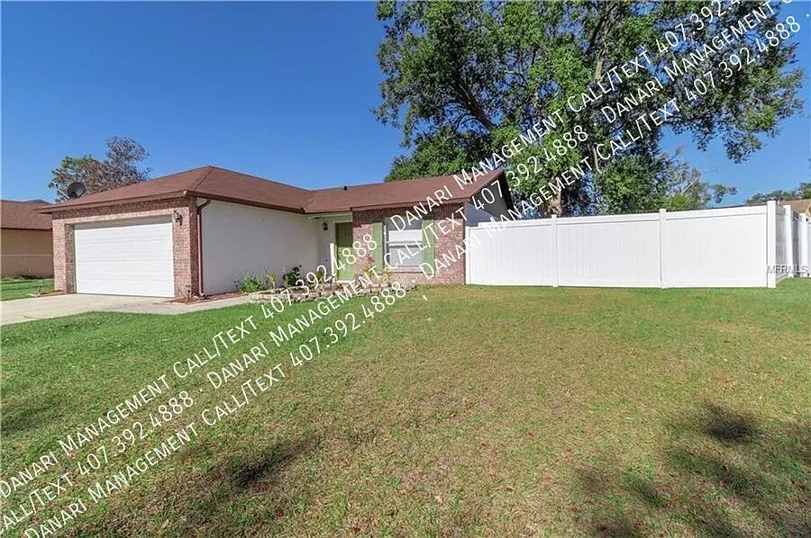 Building Photo - 832 Oak Manor Cir