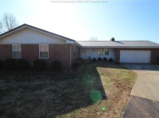 1520 Pinewood Park, Dunbar, WV