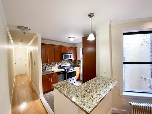 Rented by Bruma Realty LLC | media 13