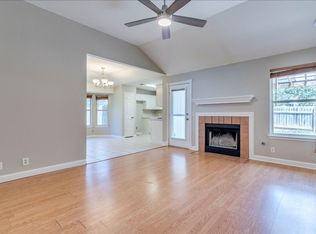 913 Jasmine Trl, Georgetown, TX 78626