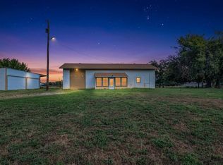 1214 Desvoignes Rd, Denison, TX 75021