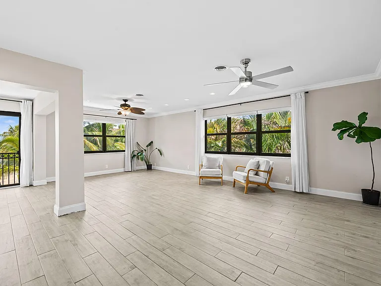 2700 NE 56th Ct #4B — Photo 5