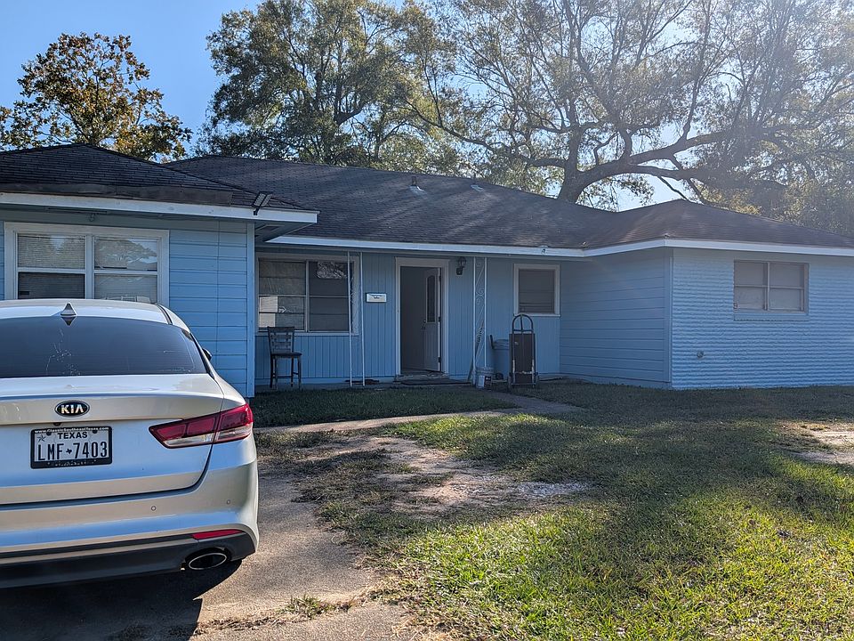 1st image of 4910 Wales Dr