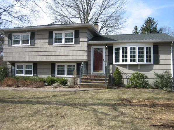 9 Highland Ave, Succasunna, NJ 07876