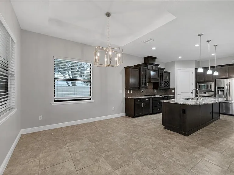 6104 Champions Row St — Photo 17