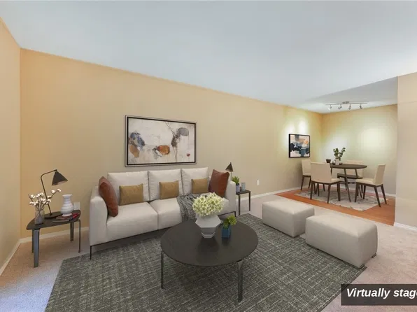 14300 32nd Ave NE APT 303, Seattle, WA 98125