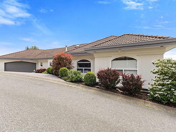 3rd image of 2764 Saint Moritz Way