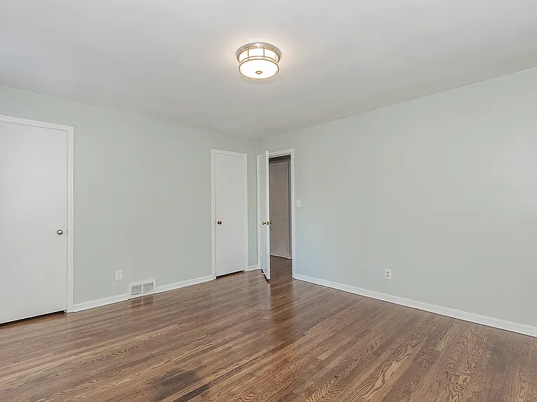 19825 Winslow Rd #2 — Photo 20