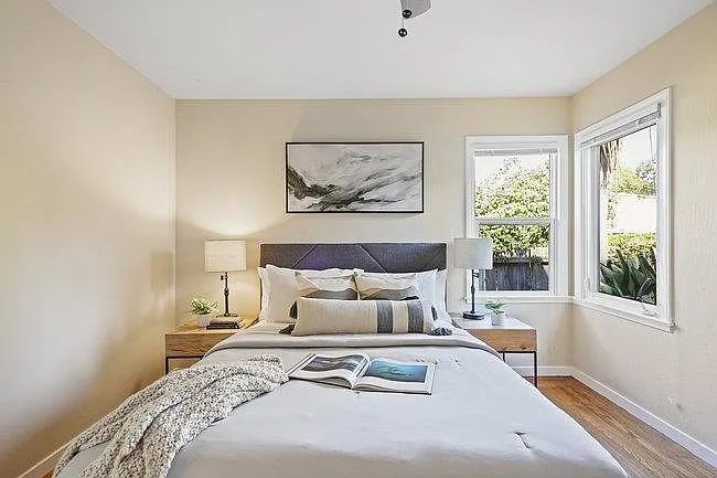 927 Roosevelt Ave — Photo 11