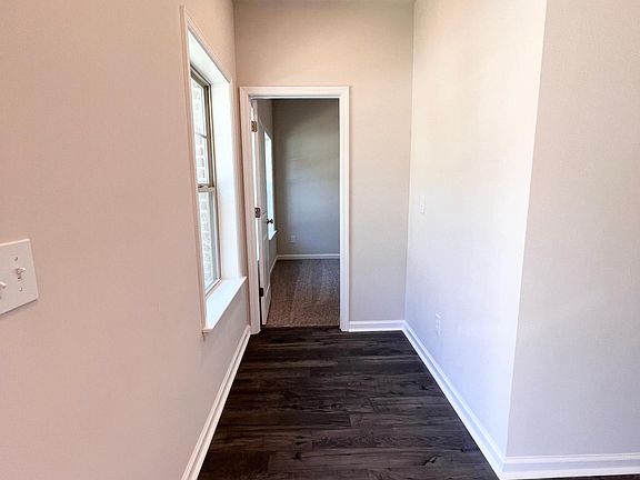 5th image of 3538 Hidden Valley Cir