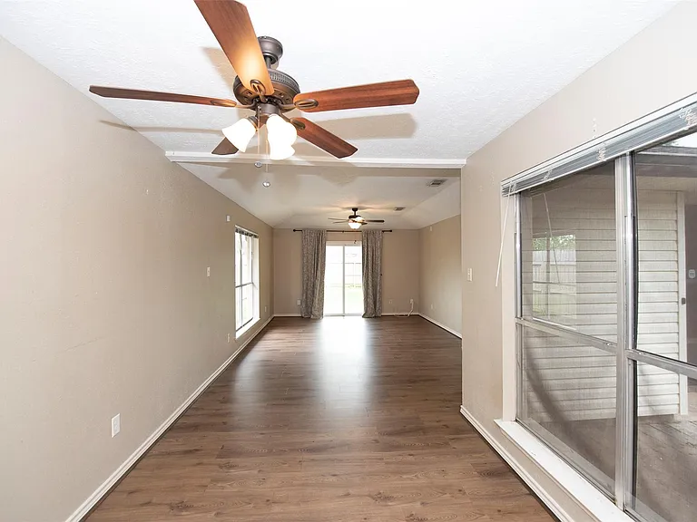 2513 Harpers Ferry Dr — Photo 13