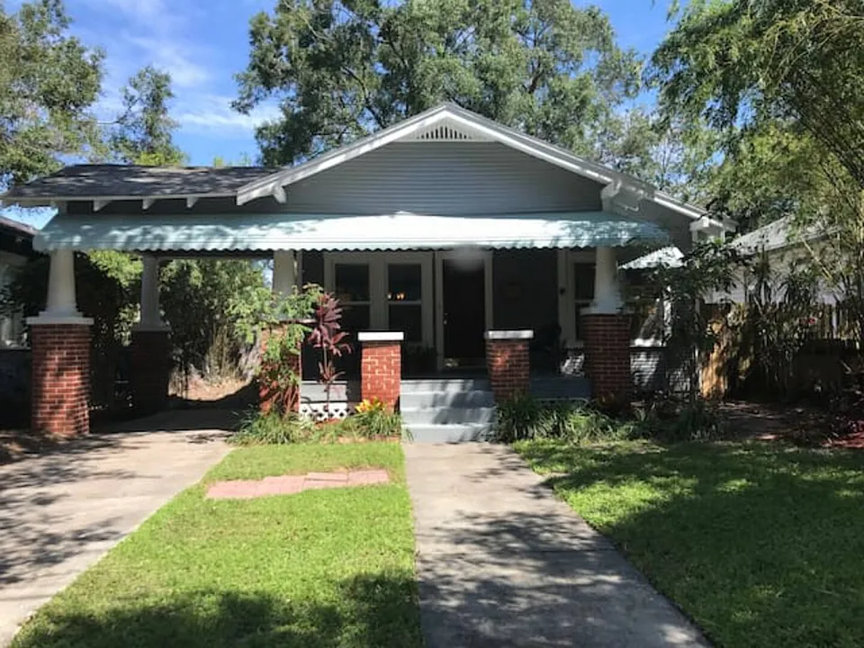 W Osborne Ave