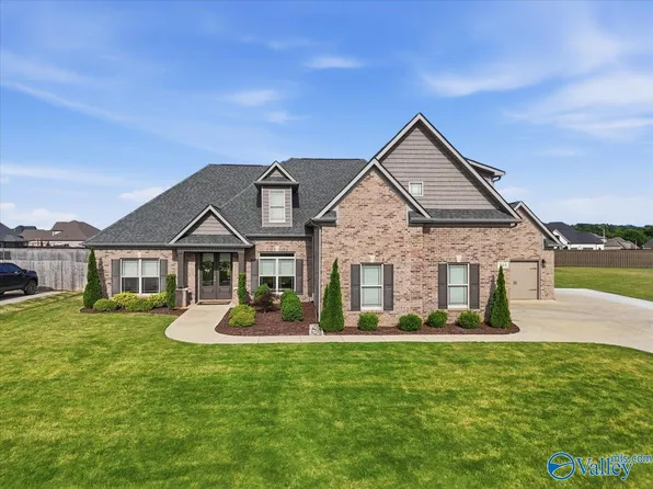 105 Ellis Ridge Dr, Meridianville, AL 35759
