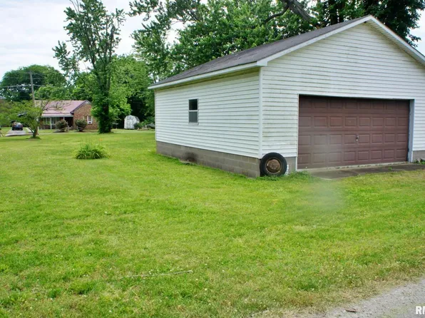 609 & 611 E 3rd St, Metropolis, IL 62960