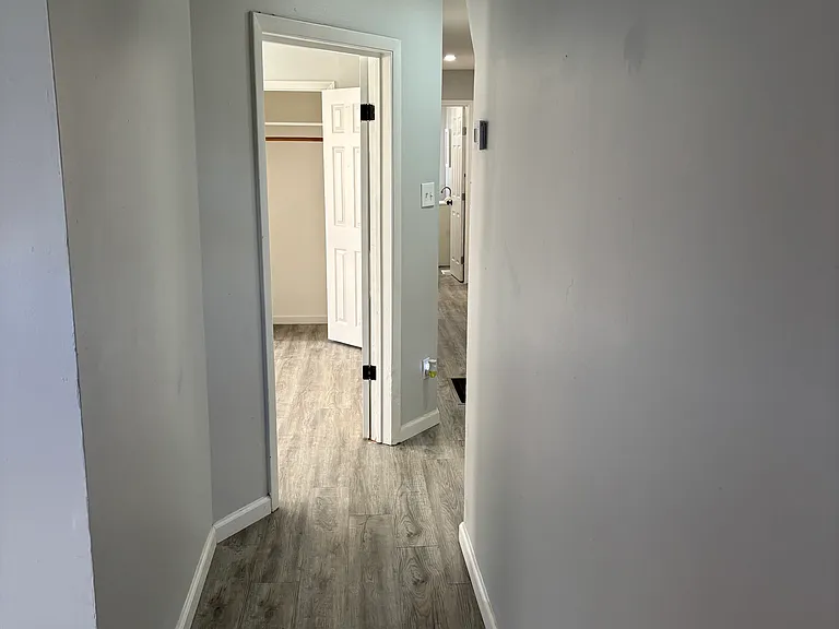 5097 Minerva Ave #1 — Photo 10