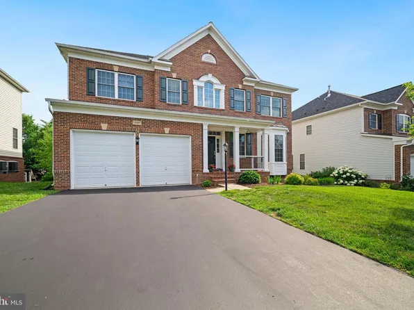 42387 Rising Moon Pl, Ashburn, VA 20148