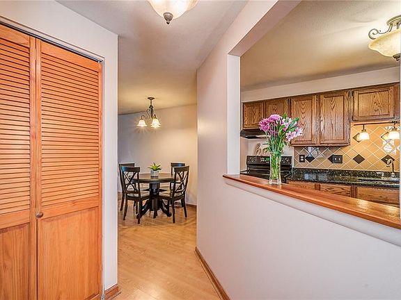 4th image of 8442 Bubbling Springs Dr