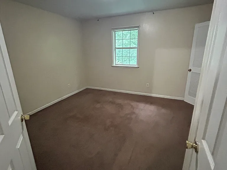 821 Center St #2 — Photo 5