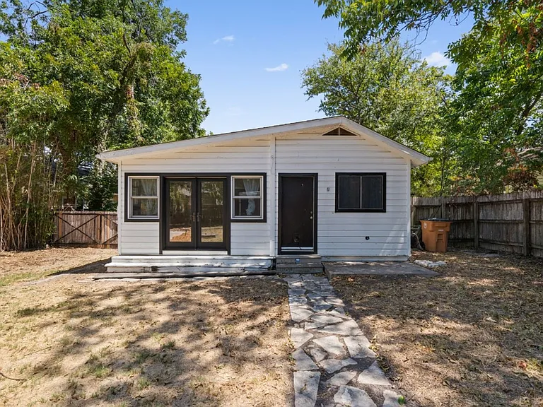 1500 Newning Ave — Photo 26