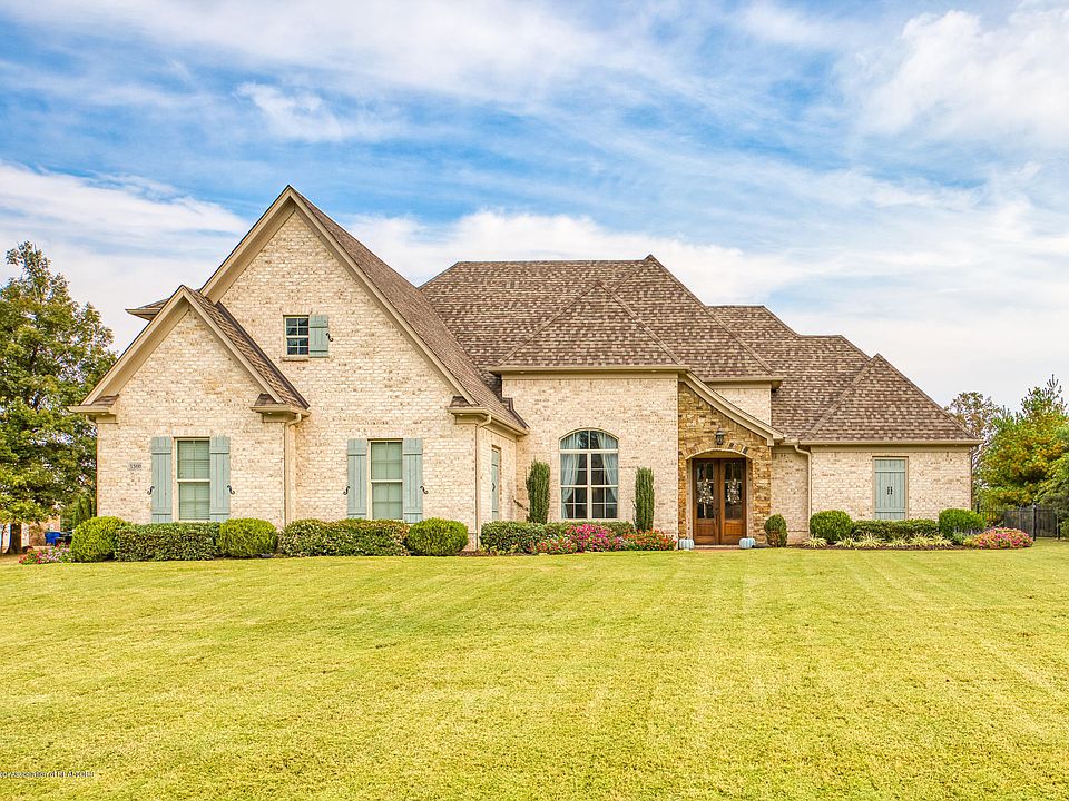1st image of 1560 Montys Cir N