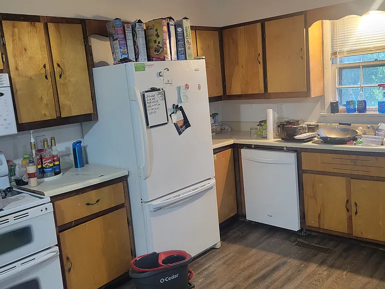 1594 Mudd Ave — Photo 3