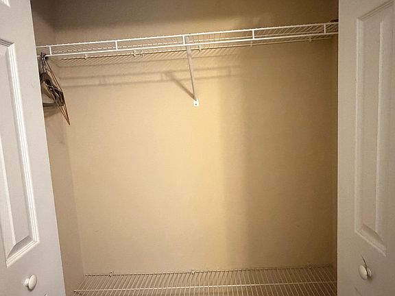 5th image of 452 Sanctuary Dr #1