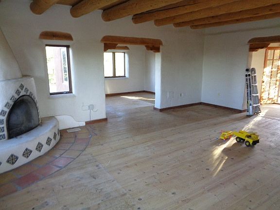 2nd image of 36 Camino Perdido