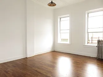 Rented by Rennit Inc.