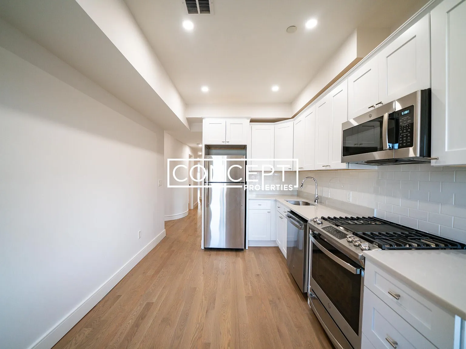 4 bed, $5,000 — Photo 3