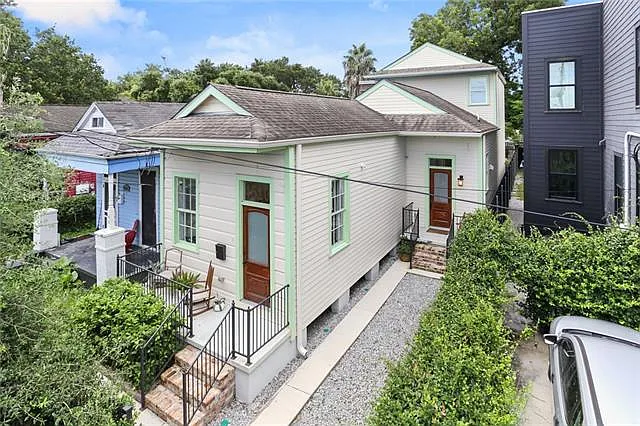 3 bed, 2.5 bath, 2112 sqft, $3,000 — Photo 3