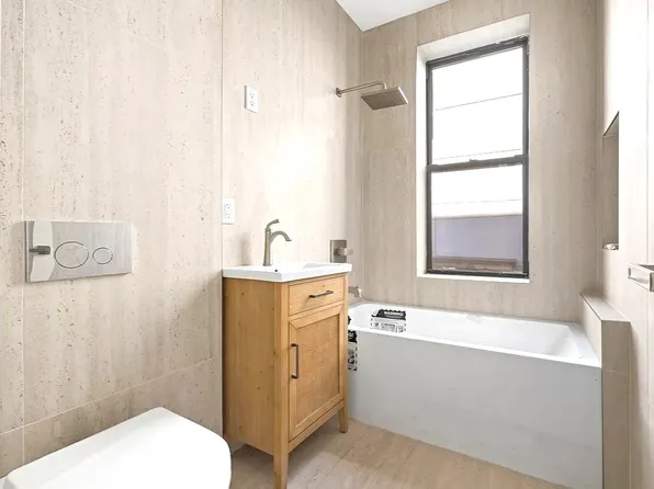 545 Brooklyn Avenue image 8 of 10