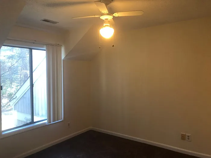 4101 Five Oaks Dr — Photo 18