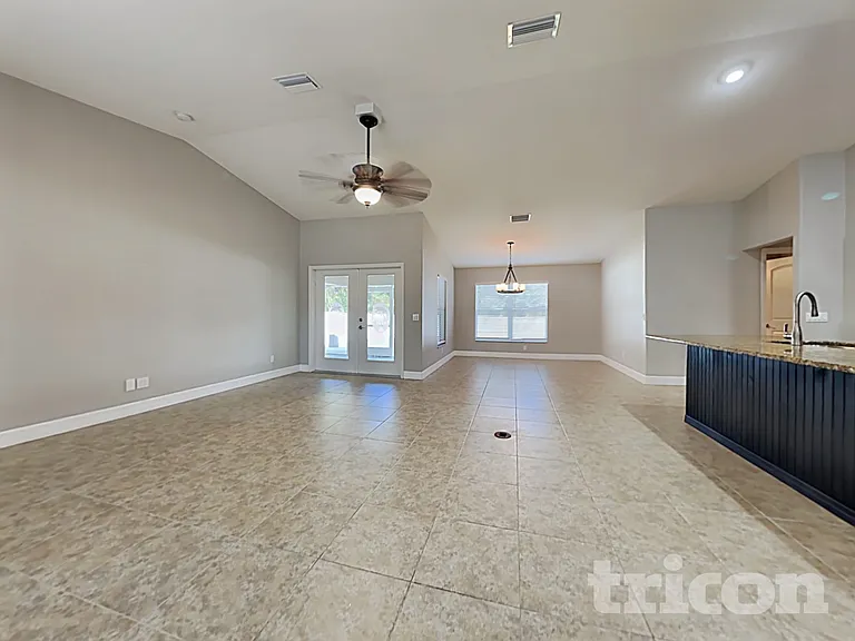 7438 Watson Ln — Photo 3