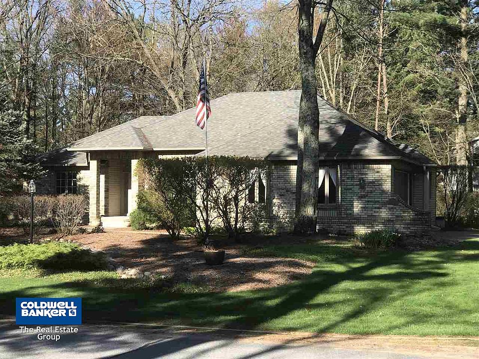 1st image of 3200 Parkwood Dr