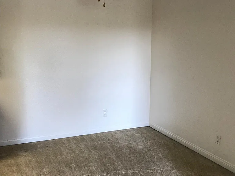 12071 Alta Carmel Ct #94 — Photo 3