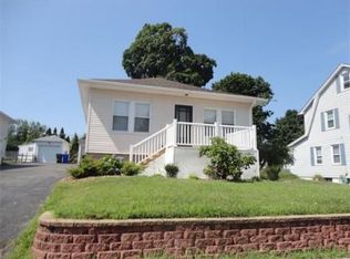 76 Norman St, Springfield, MA 01104