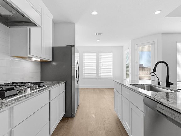 7th image of this home