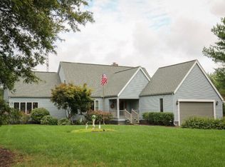 360 E Harbor Dr, Reedville, VA 22539