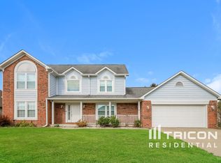 2078 Woodstream Dr, Avon, IN 46123