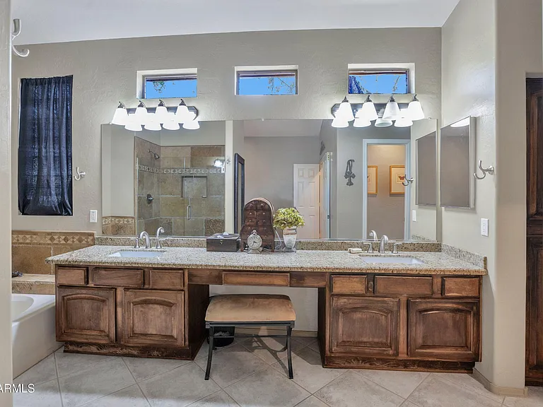 10655 E Acacia Dr — Photo 30