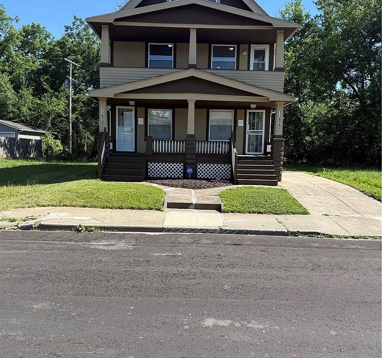 1st image of 11824 Honeydale Ave