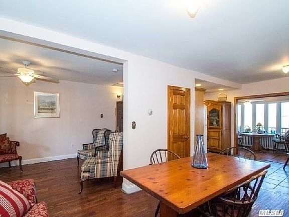 3rd image of 330 Cross Bay Blvd