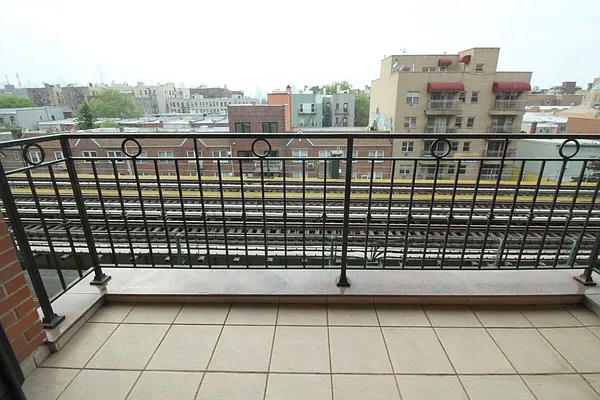 Rented by Modern Spaces | media 12