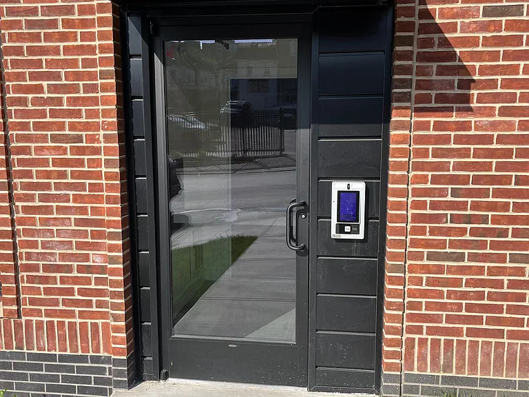 106 Leverington Ave #E — Photo 3