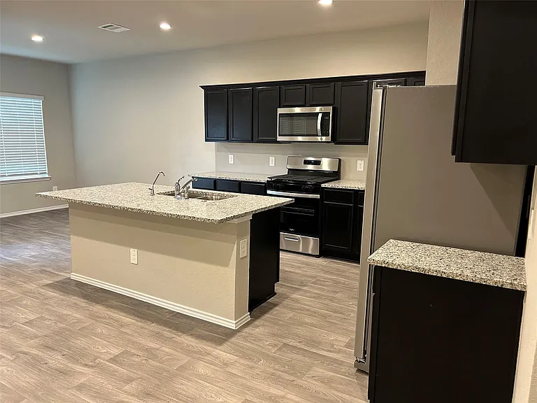 40434 Garden Heights Ln — Photo 16