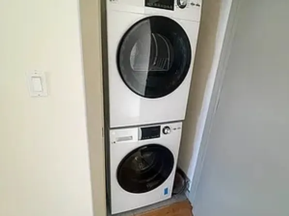 42-07 Bell Boulevard image 6 of 8