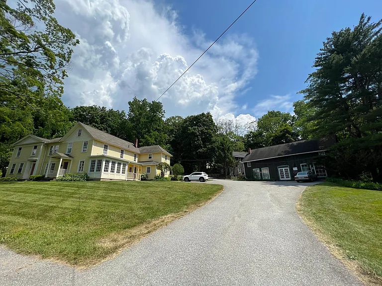 Wide view of property