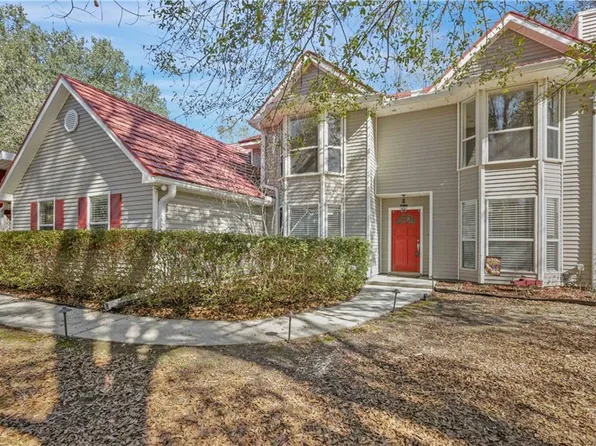 28555 Persimmon Ln, Abita Springs, LA 70420