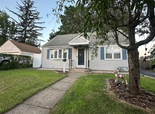 10 Kenyon Pl, East Hartford, CT 06108